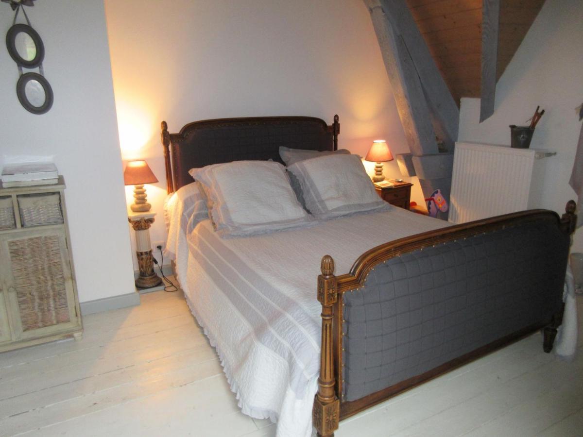 Le Manoir Sur La Roche, 74, Impasse Du Manoir, 71520 Navour Sur Grosne D121 Bed & Breakfast Clermain Dış mekan fotoğraf