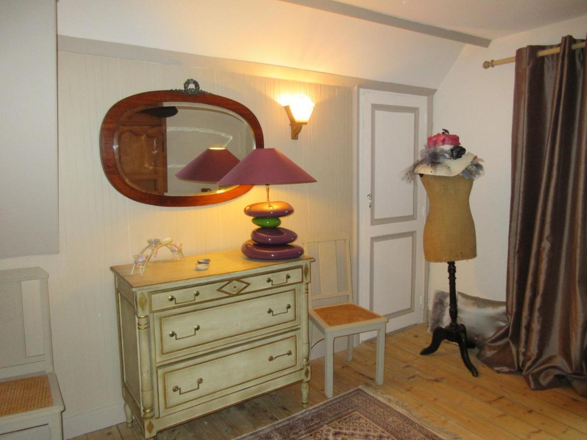 Le Manoir Sur La Roche, 74, Impasse Du Manoir, 71520 Navour Sur Grosne D121 Bed & Breakfast Clermain Dış mekan fotoğraf