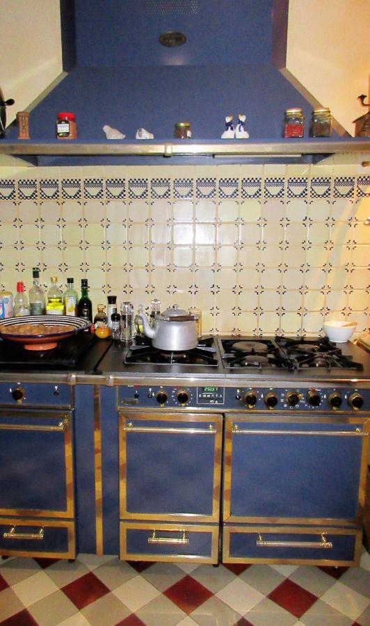 Le Manoir Sur La Roche, 74, Impasse Du Manoir, 71520 Navour Sur Grosne D121 Bed & Breakfast Clermain Dış mekan fotoğraf